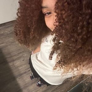 Meet your Posher, Gabriella